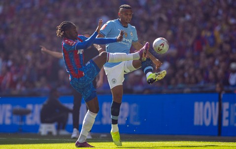 星空体育注册-英格兰球员在国际锦标赛中获得胜利