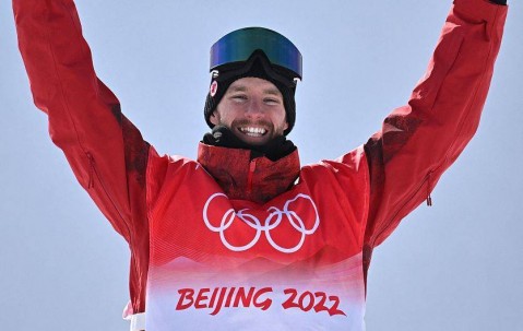 星空体育app下载地址-加拿大队在比赛中斩获胜利，提升实力