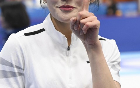 星空体育入口-韩国射击选手获得银牌喜获殊荣