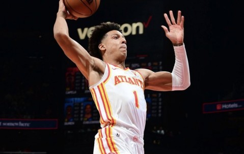 星空体育娱乐-老鹰队宣布签下新一批年轻球员，重启重建计划