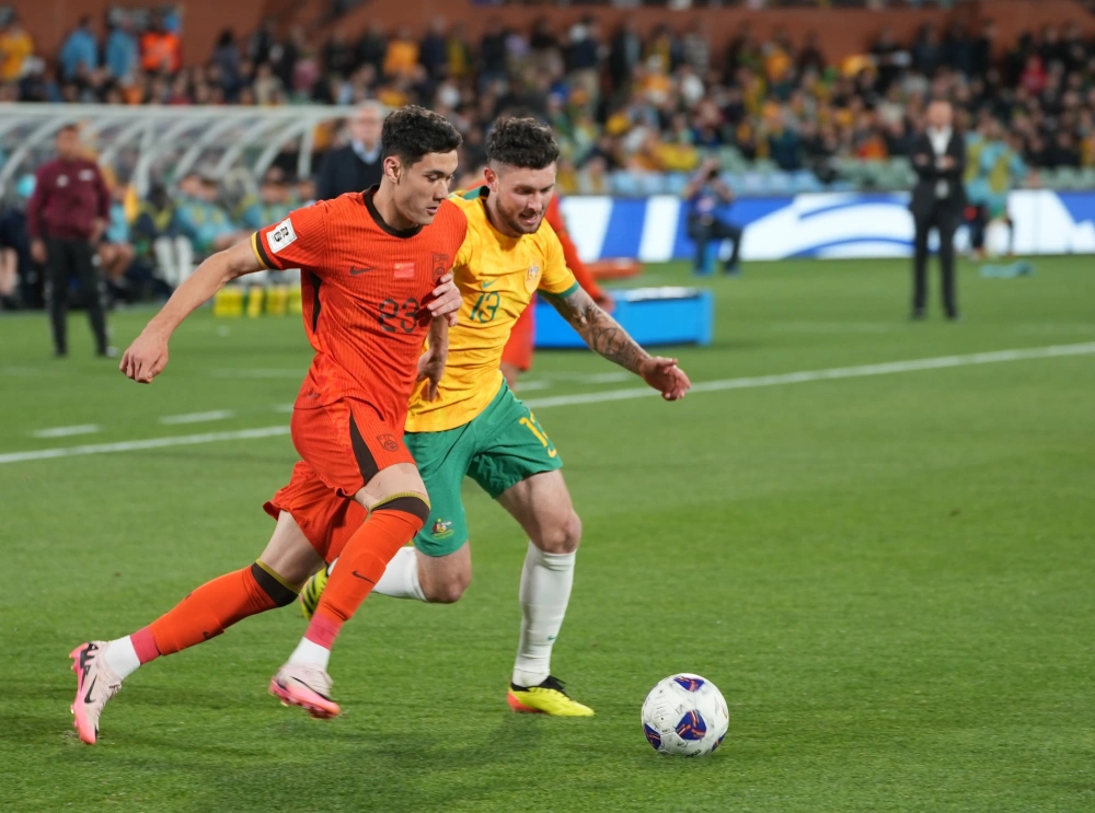 球队在足球联赛中连续取得胜利势不可挡 球队在足球联赛中连续取得胜利势不可挡