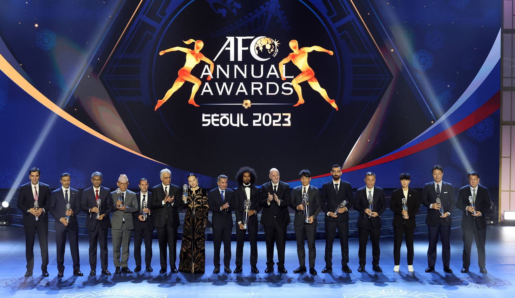 关于亚洲杯足球赛夺冠赛事精彩纷呈的信息 关于亚洲杯足球赛夺冠赛事精彩纷呈的信息