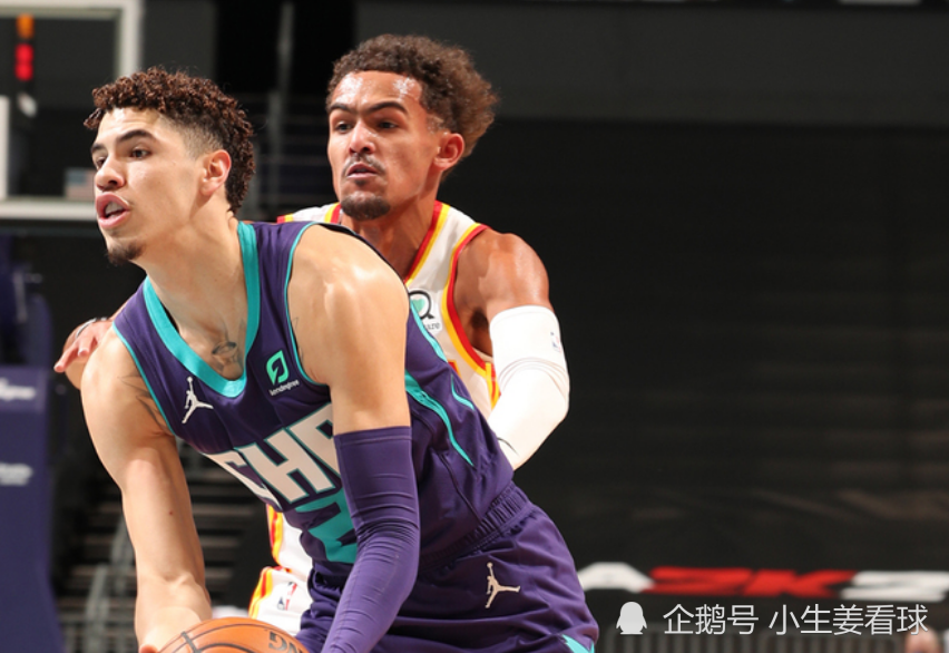 黄蜂队不负众望,轻松战胜对手 黄蜂队不负众望,轻松战胜对手