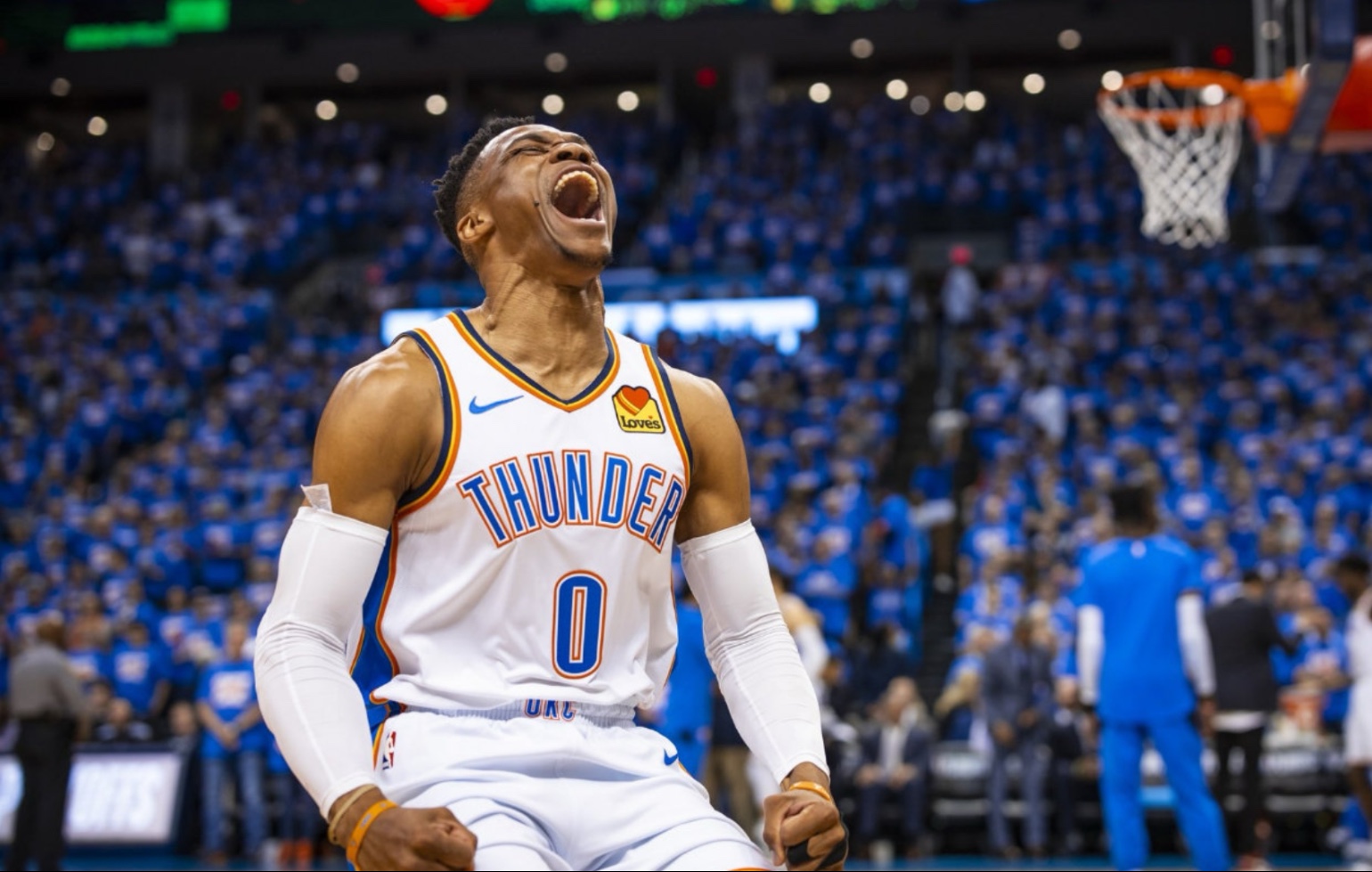 威少独揽44+21+14，雷霆射爆老鹰的简单介绍