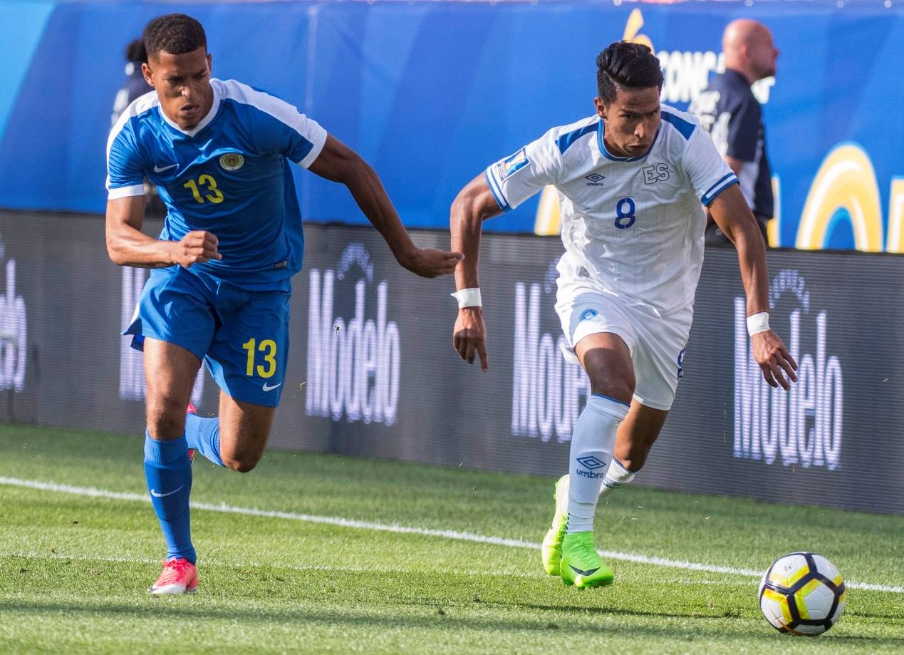 瑞典队在比赛中展现出强大实力,取得胜利 瑞典队在比赛中展现出强大实力,取得胜利