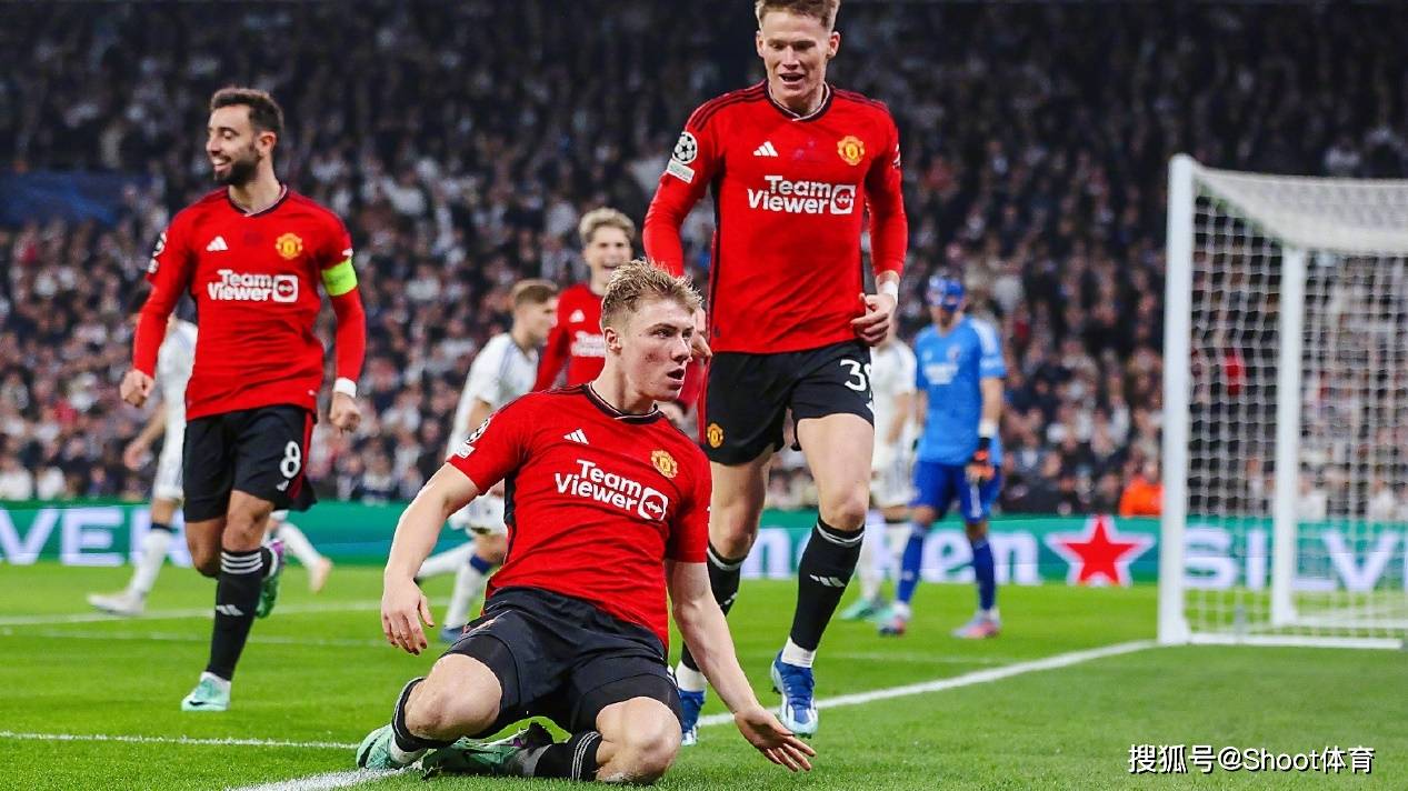 埃弗顿和曼联打平,战绩稳定 埃弗顿和曼联打平,战绩稳定