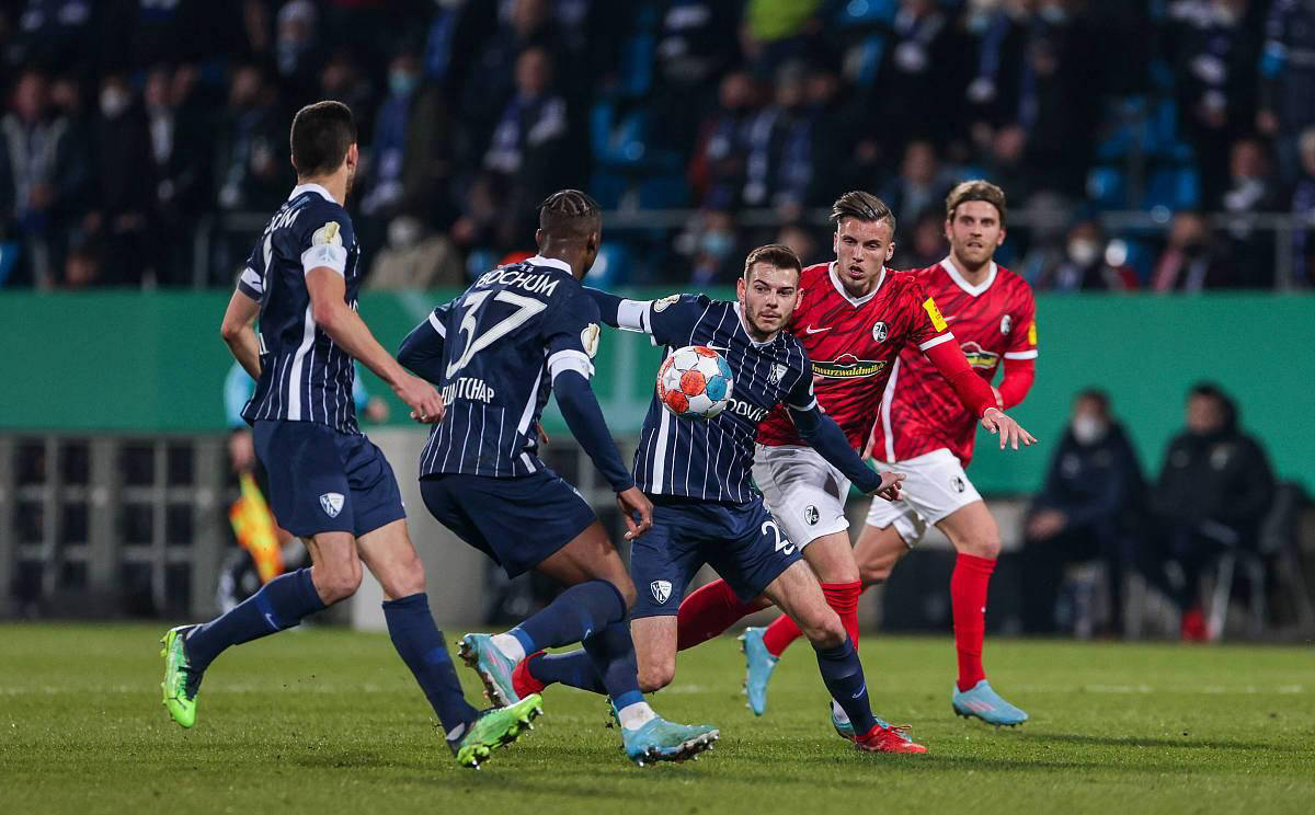 卢森堡队在主场大获全胜,晋级朝阳 卢森堡队在主场大获全胜,晋级朝阳